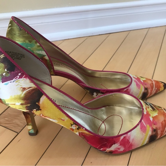 Ann Klein high heels in very good condition. - Picture 3 of 4